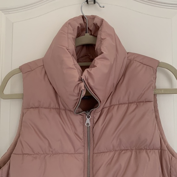 ON Frost Free Vest. - Picture 2 of 7